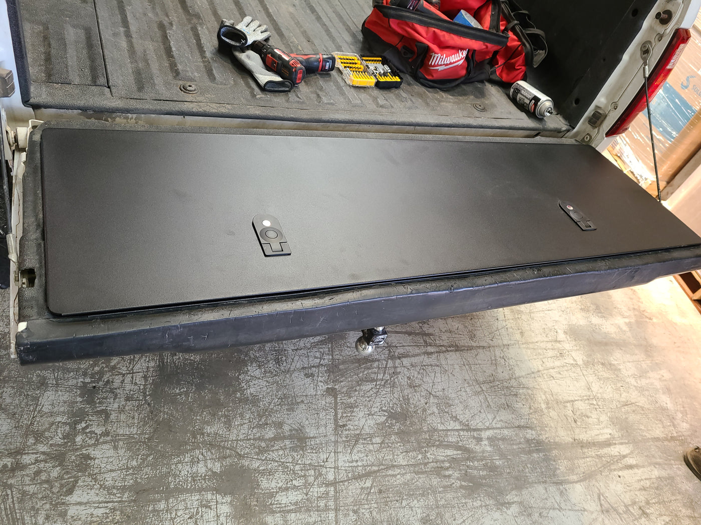 Ford F250 and F350 Tailgate Storage
